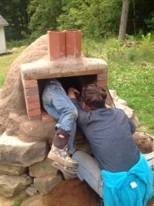 Fixing the cracks - need some little helpers for this one!